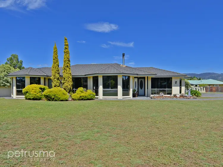 6 Oakdale Road, New Norfolk TAS 7140