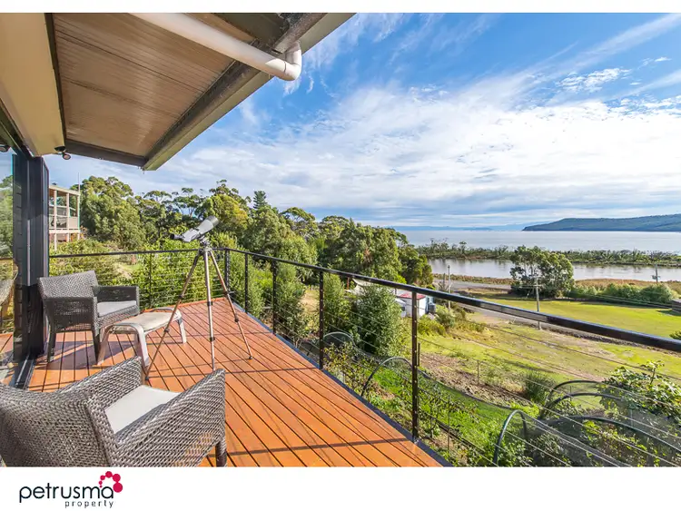 34 Lagoon Road, White Beach TAS 7184