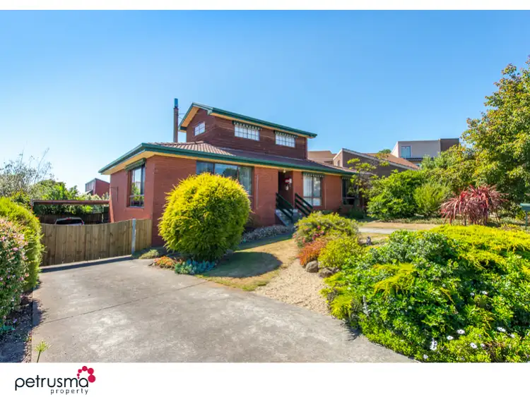 15 Nicholas Drive, Kingston Beach TAS 7050