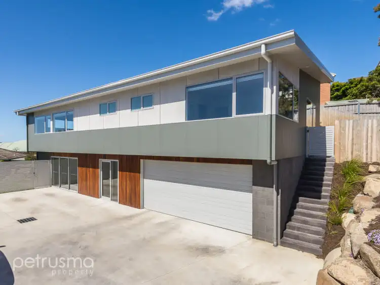 2/26 Jeannette Court, Lenah Valley TAS 7008