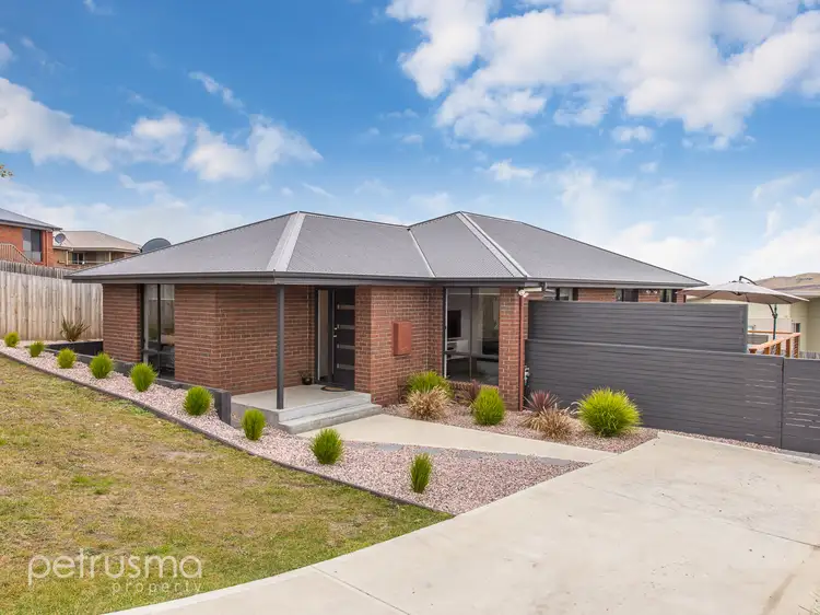 23 Mariah Crescent, Oakdowns TAS 7019