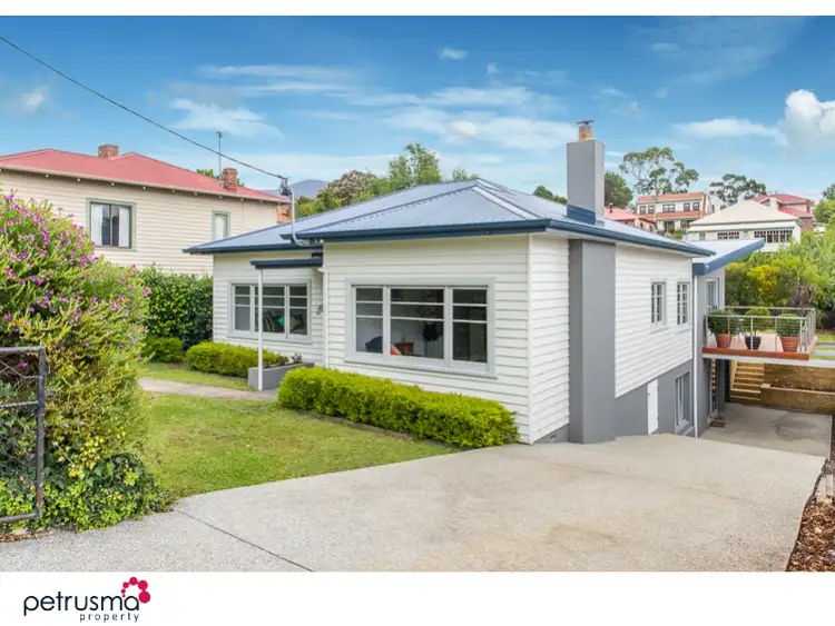 36 Oldham Avenue, New Town TAS 7008