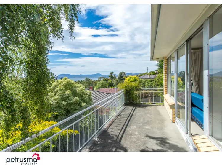10 Coolabah Road, Sandy Bay TAS 7005
