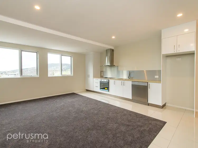Main view of Homely unit listing, 2/36 Fitzroy Place, Dynnyrne TAS 7005