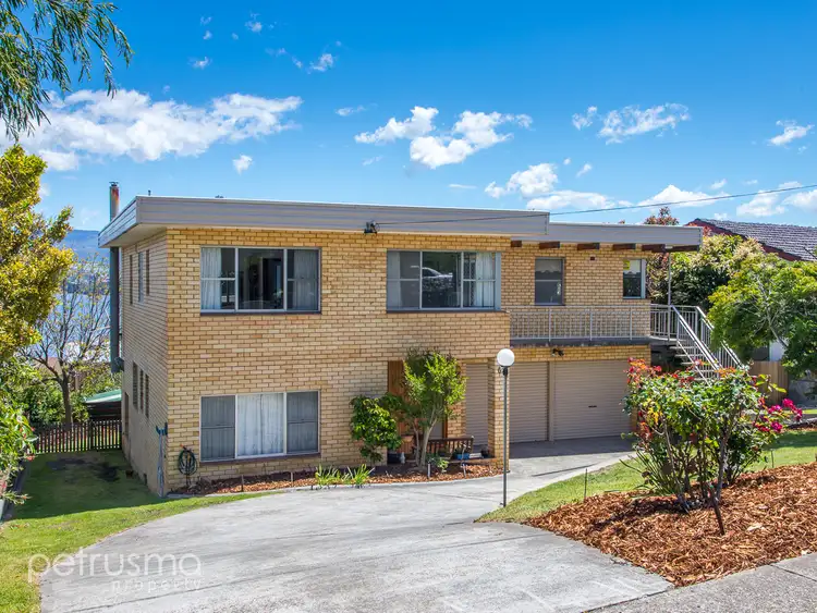 62 Cornwall Street, Rose Bay TAS 7015