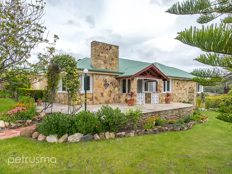 15 Granville Avenue, Geilston Bay TAS 7015