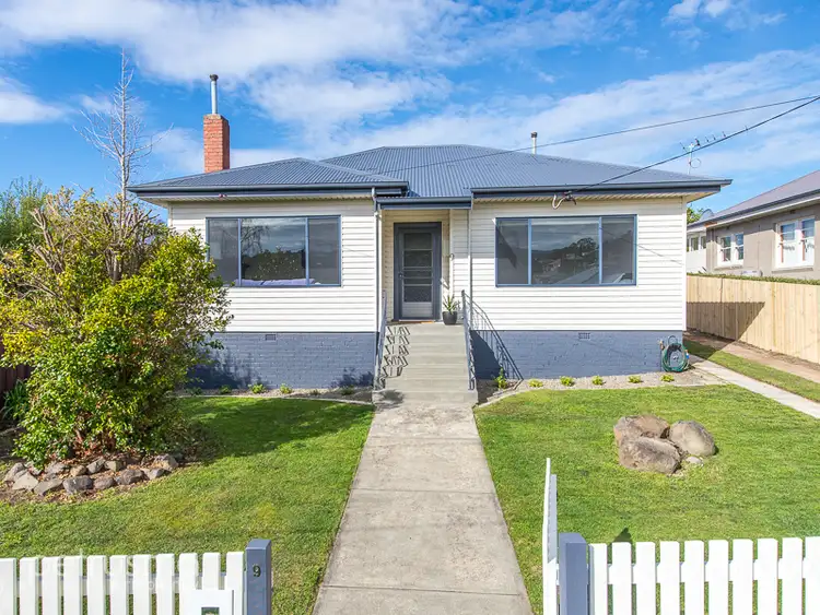 9 Pickard Street, Lenah Valley TAS 7008