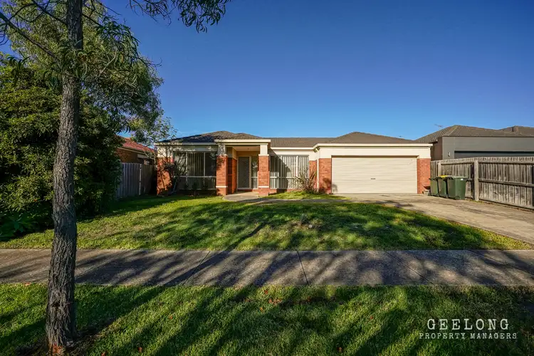 39 Burgundy Dr, Waurn Ponds VIC 3216