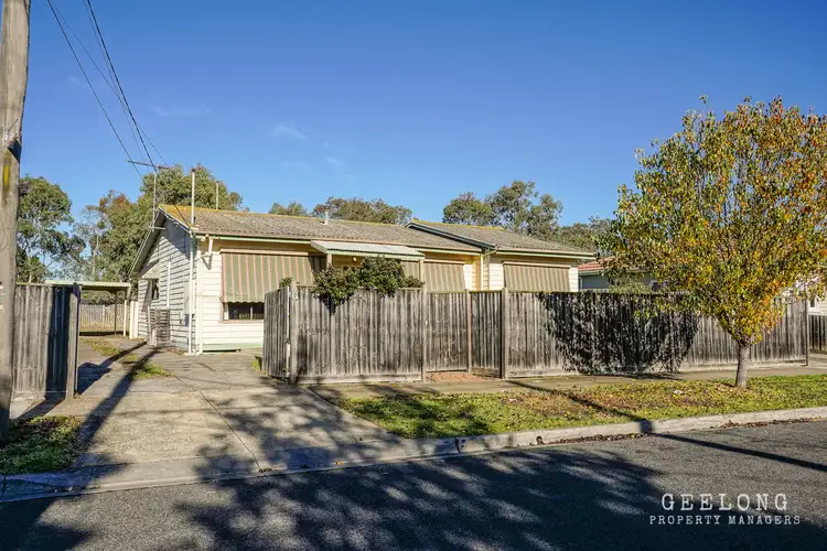 6 Lancaster Ave, Newcomb VIC 3219