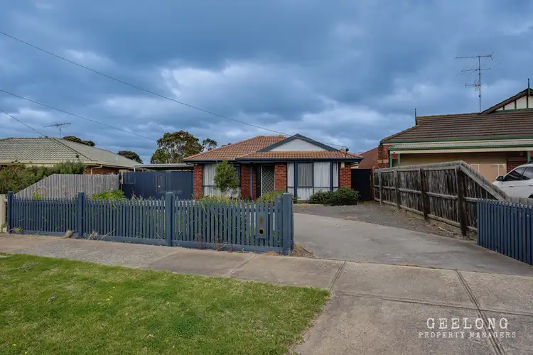 16 Nanworen Cres, Bell Park VIC 3215