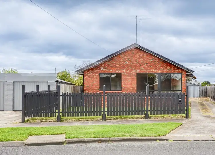 55 Neptune Ave, Newcomb VIC 3219