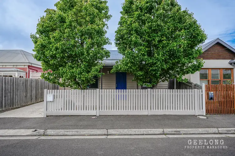 57 Waratah St