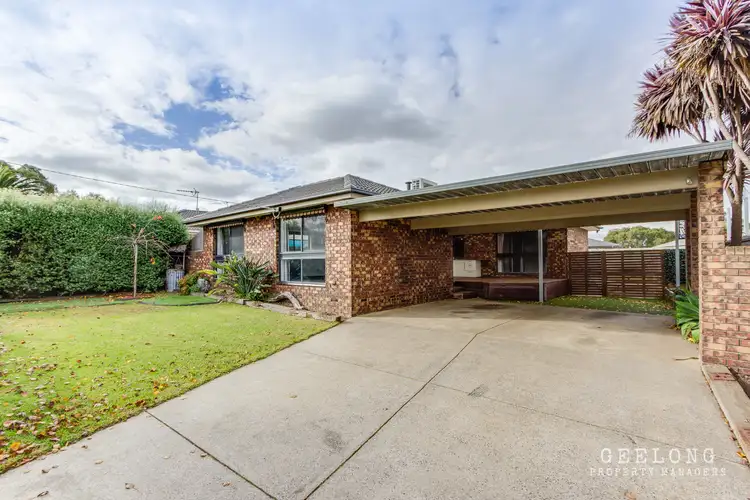 5 Ainslie Ave