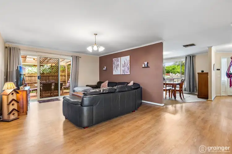 Fifth view of Homely house listing, 8 Ingleton Court, Narre Warren VIC 3805