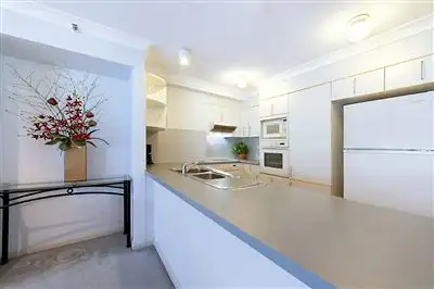 Sixth view of Homely apartment listing, 15 Victoria Avenue, Broadbeach QLD 4218