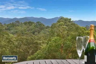 17 Lawson Road, Draper QLD 4520
