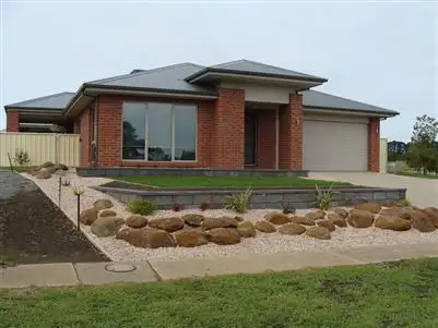 4 Law Drive, Hamilton VIC 3300