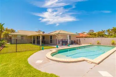 9 Gale Street, Redcliffe QLD 4020