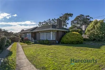 21 Bronhill Road, Ringwood East VIC 3135