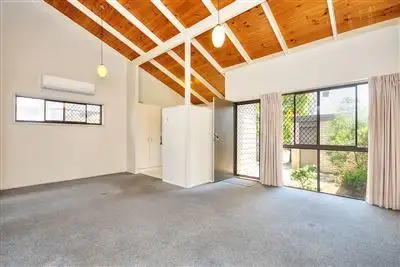 8/60 Karbunya Street, Mermaid Waters QLD 4218