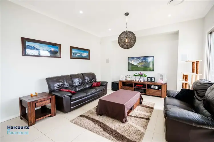 Fifth view of Homely house listing, 2 Alchornea Cct, Mount Annan NSW 2567