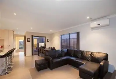 8 Latte Walk, Point Cook VIC 3030
