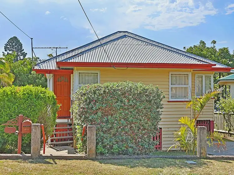 15 Lily Street, Mitchelton QLD 4053