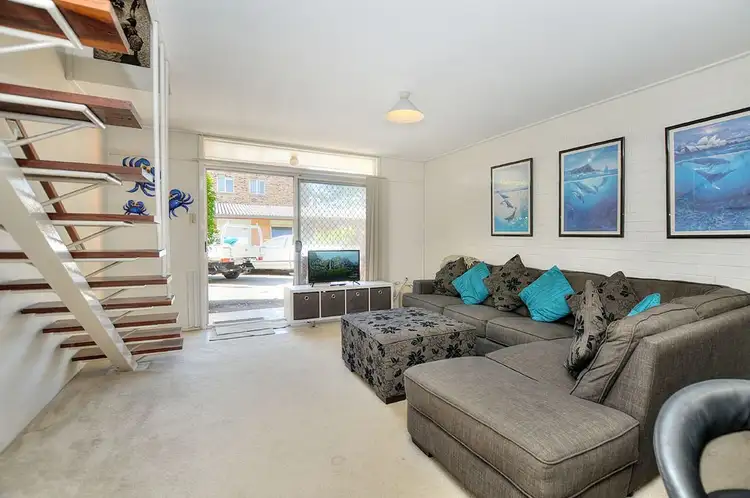 Fifth view of Homely unit listing, 3/39 Ventura Road, Mermaid Beach QLD 4218
