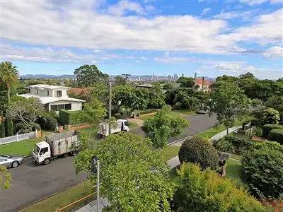 120 Buena Vista Avenue, Coorparoo QLD 4151