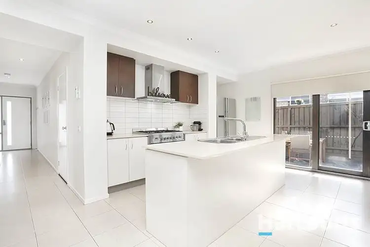 Fourth view of Homely house listing, 10 Pontoon Street, Lalor VIC 3075