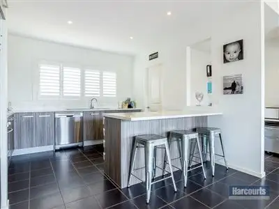 Fifth view of Homely house listing, 7 Palm Square, Drouin VIC 3818