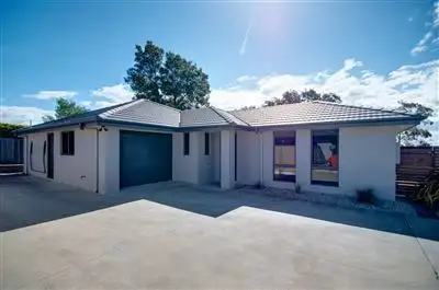 4/26-28 Bartlett Grove, Newnham TAS 7248