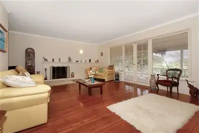 61 Peoples Ave, Gooseberry Hill WA 6076