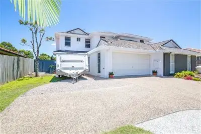 1/195 Endeavour Drive, Banksia Beach QLD 4507