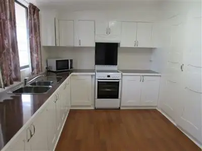 120 Railway Terrace, Peterborough SA 5422
