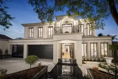 19 Wakley Crescent, Wantirna South VIC 3152