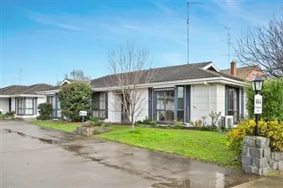 1355c Gregory Street, Lake Wendouree VIC 3350