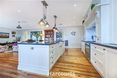 Sixth view of Homely house listing, 10 Clare Court, Garfield VIC 3814