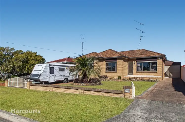 15 Veronica Street, Warilla NSW 2528