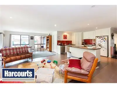 Fourth view of Homely house listing, 8 Miller Close, Drouin VIC 3818