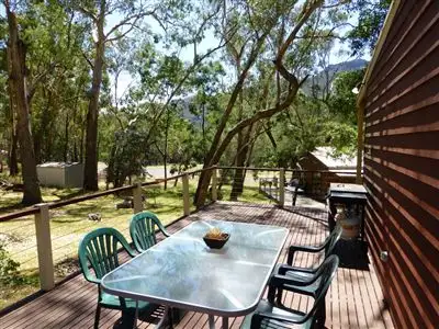 8 Young Road, Halls Gap VIC 3381