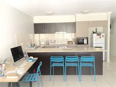 2/8 Proud Street, Labrador QLD 4215