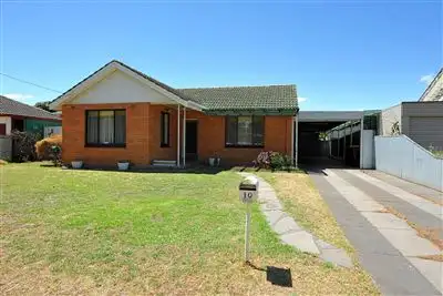 10 Oakmont Crescent, Novar Gardens SA