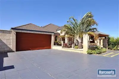 2 Winston Way, Madeley WA