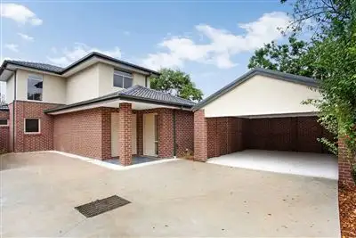 Main view of Homely townhouse listing, 6a Malcolm Court, Croydon North VIC