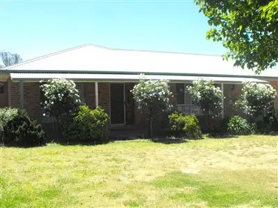 6 Harold Conkey Ave, Cootamundra NSW