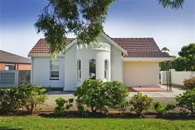 135 Robin Road, Semaphore South SA