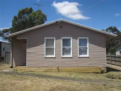 Main view of Homely house listing, 28 Kenna Avenue, Hamilton VIC