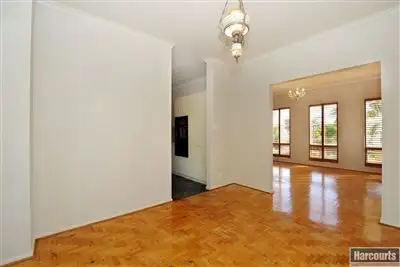 Fifth view of Homely house listing, 10 Petrel Close, Hallett Cove SA