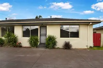 2/11 Browning Avenue, Clayton South VIC 3169